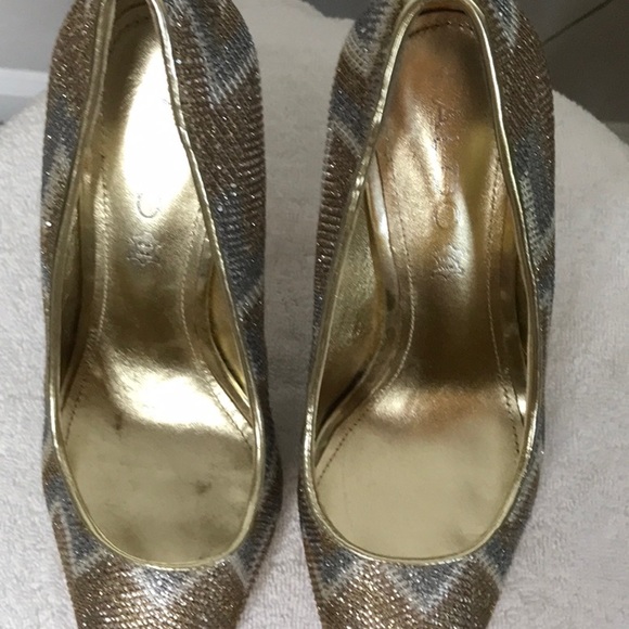 Aldo shiny gold & silver pumps. - Picture 4 of 4
